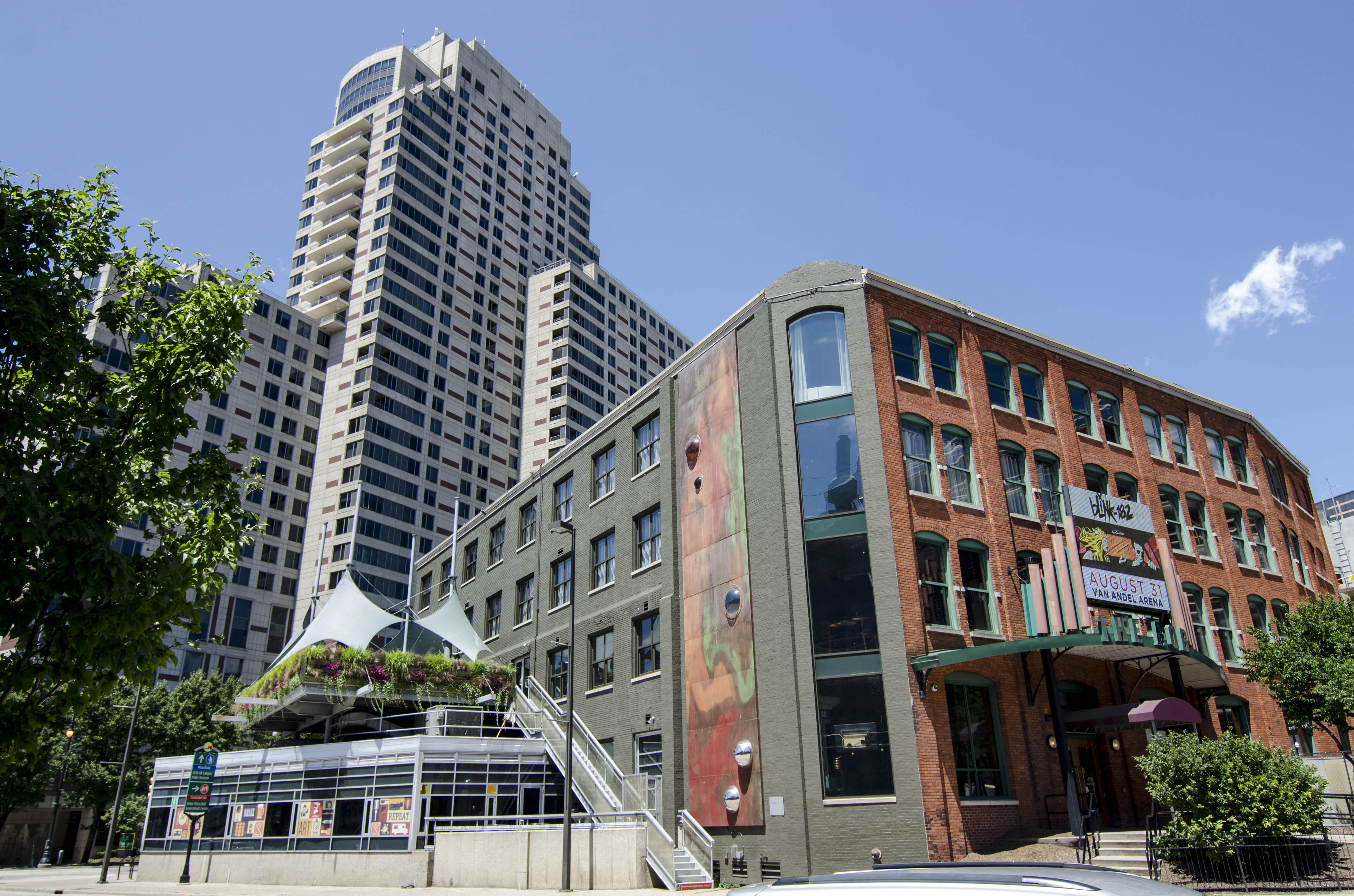 Venue Tower Apartments Photos Downtown Grand Rapids Apartments